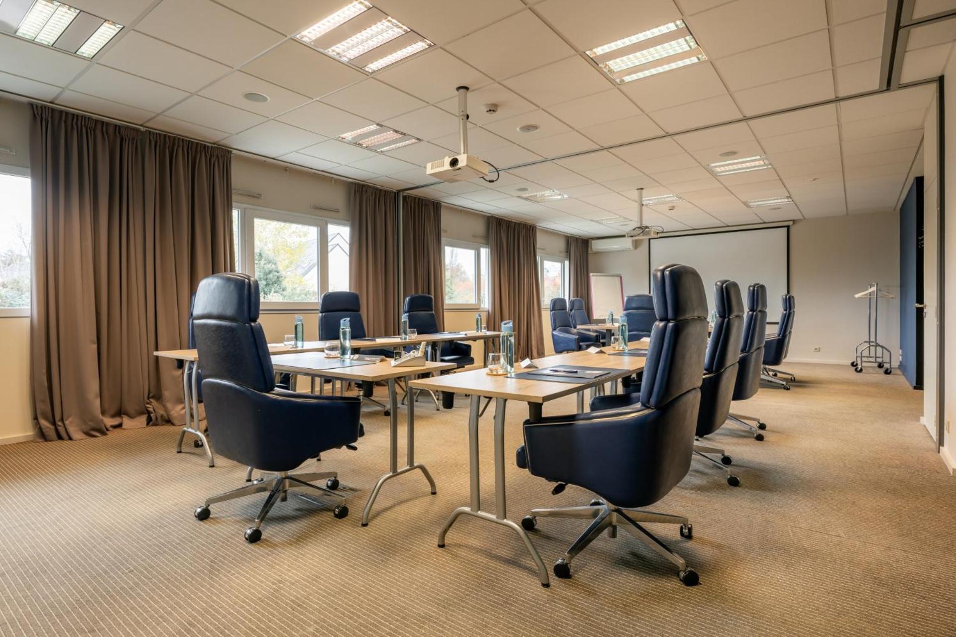 Kyriad Prestige Vannes Centre-Palais Des Arts Zewnętrze zdjęcie